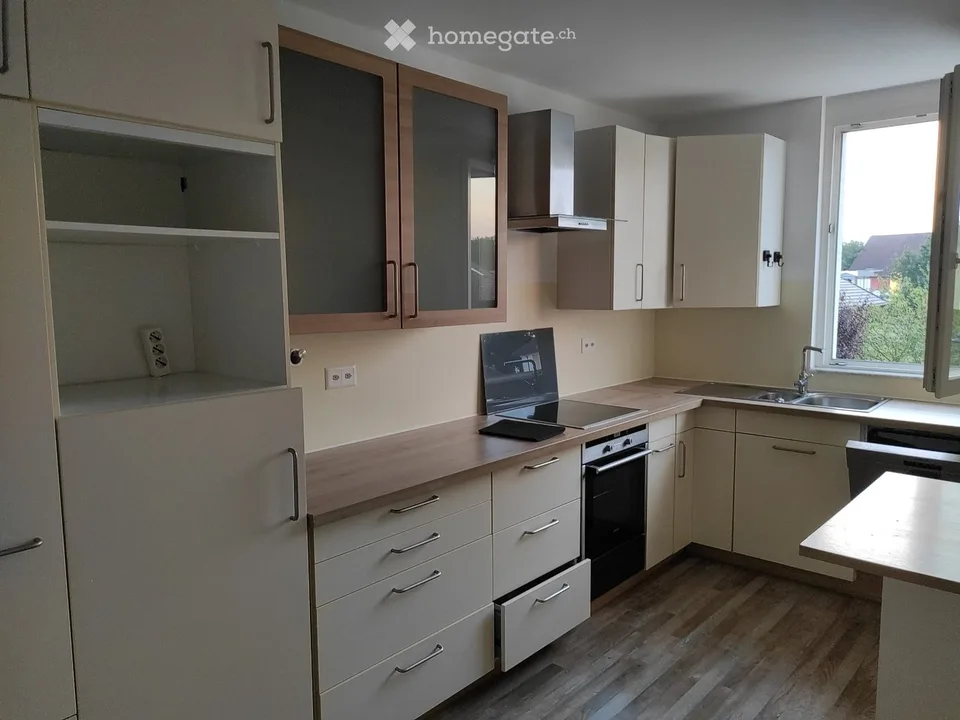 Grosse Neubauwohnung 110m2 mit Balkon