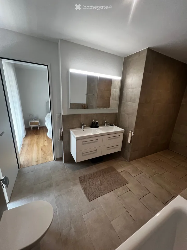 Modern 4.5-room new apartment with balcony and beautiful view in Wölflinswil