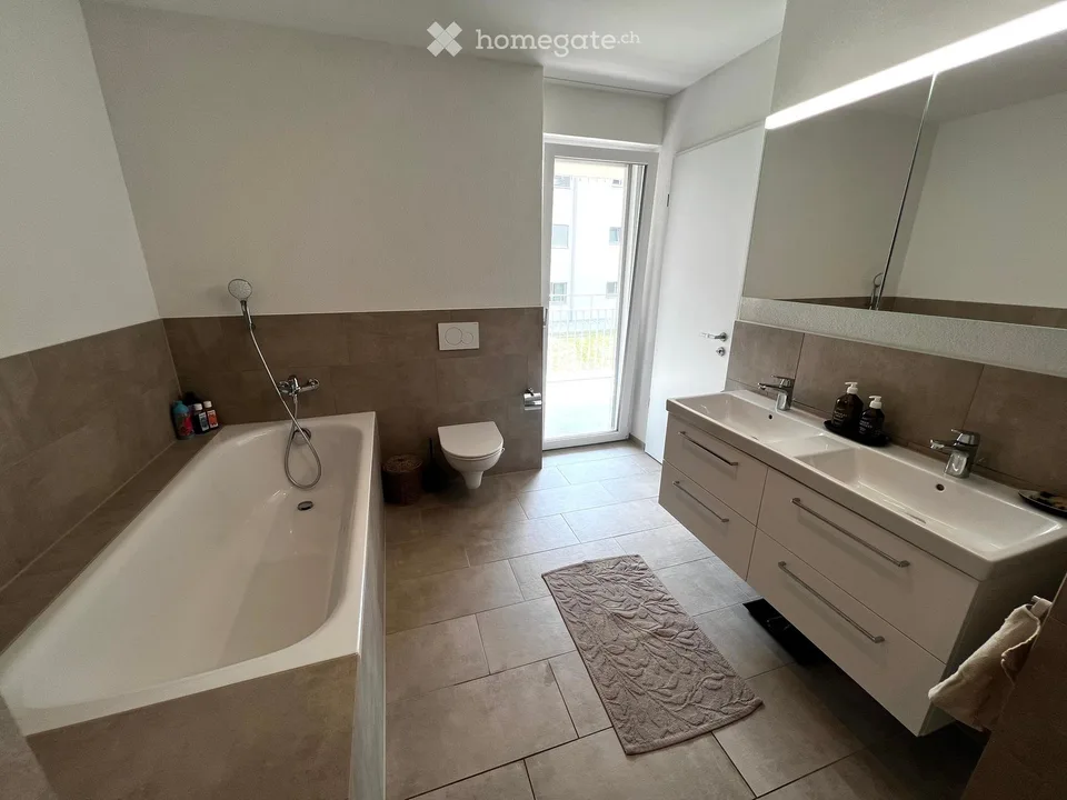 Modern 4.5-room new apartment with balcony and beautiful view in Wölflinswil