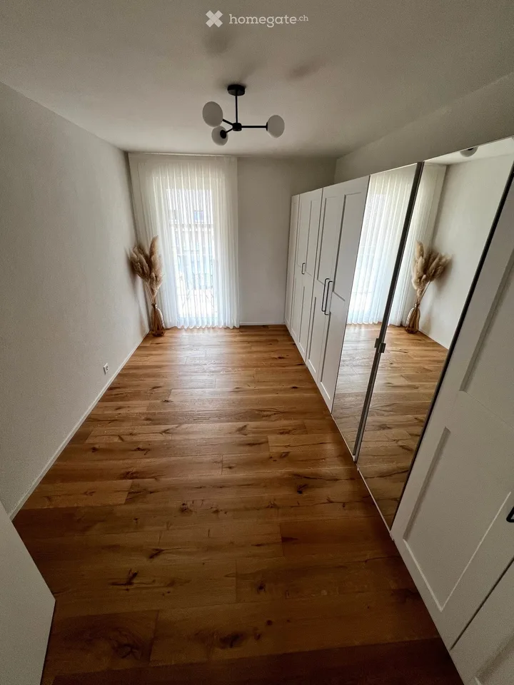 Modern 4.5-room new apartment with balcony and beautiful view in Wölflinswil