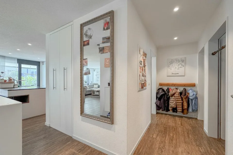 Licht, Raum, Komfort: Parterrewohnung mit 4½ Zimmern und grosser Terrasse