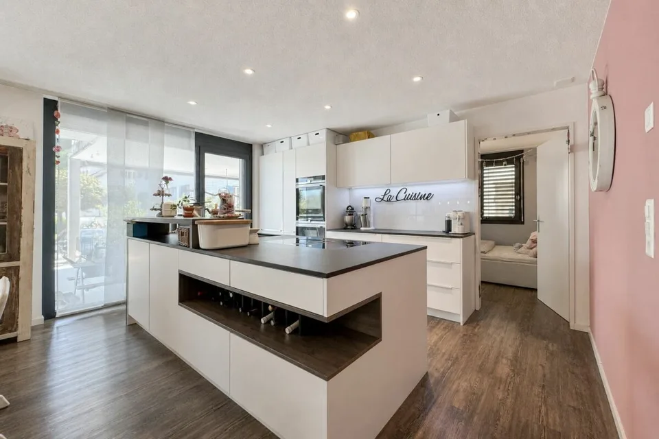 Licht, Raum, Komfort: Parterrewohnung mit 4½ Zimmern und grosser Terrasse