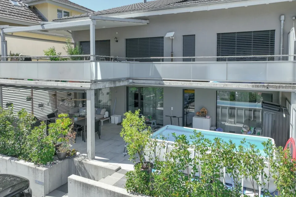 Licht, Raum, Komfort: Parterrewohnung mit 4½ Zimmern und grosser Terrasse