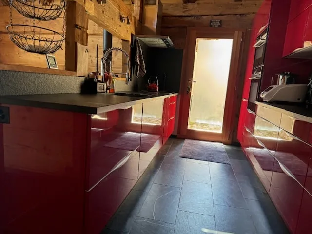 Chalet (1700) / Uberrotafen (Leuk) / EXKLUSIVITÄT / (Sprache D und FR)
