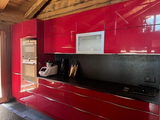 Chalet (1700) / Uberrotafen (Leuk) / EXKLUSIVITÄT / (Sprache D und FR)