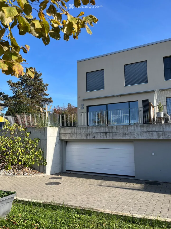 Ein helles Zuhause an ruhiger Lage, Doppeleinfamilienhaus
