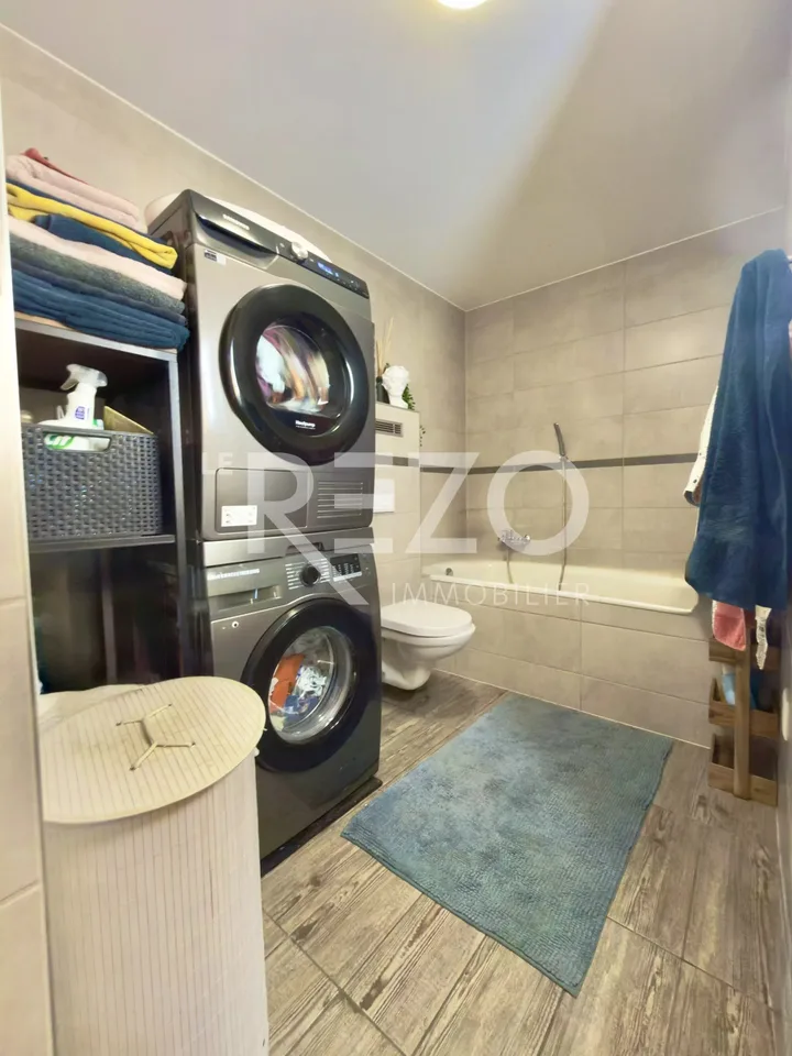 Superb 3.5-room apartment with large terrace, garden and panoramic view. SAVIÈSE, VS