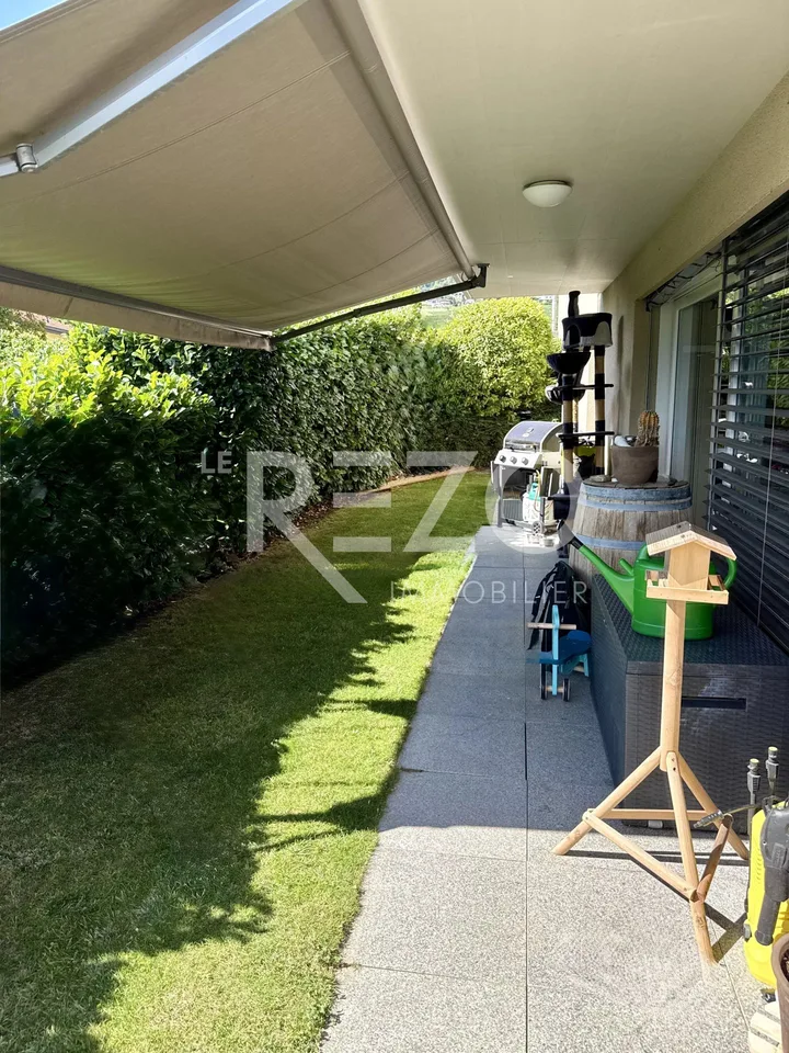Superb 3.5-room apartment with large terrace, garden and panoramic view. SAVIÈSE, VS