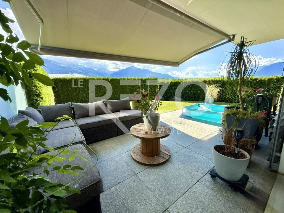 Superbe appartement de 3,5p avec grande terrasse, jardin et vue panoramique. SAVIÈSE, VS