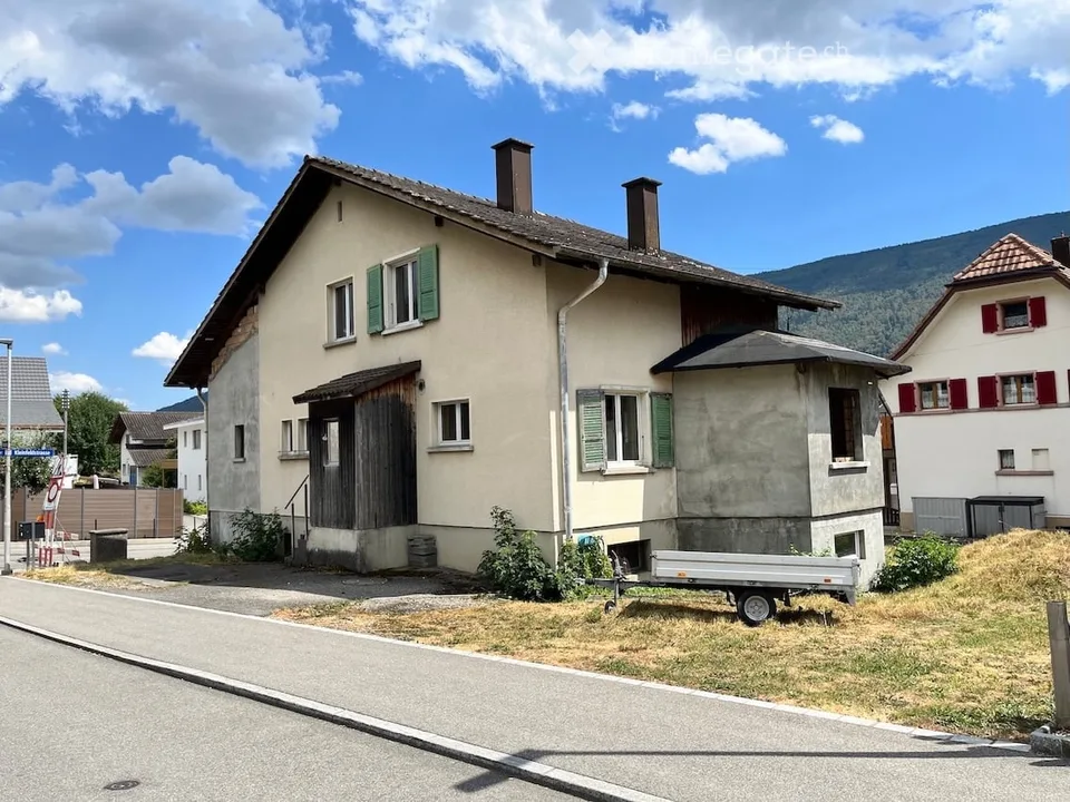 Interessantes Einfamilienhaus mit Potential in Matzendorf – Sofort verfügbar!
