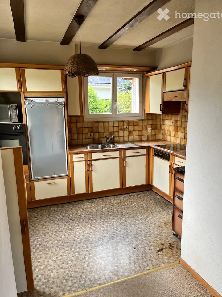 Interessantes Einfamilienhaus mit Potential in Matzendorf – Sofort verfügbar!