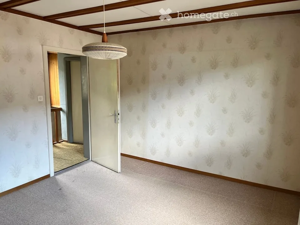 Interessantes Einfamilienhaus mit Potential in Matzendorf – Sofort verfügbar!