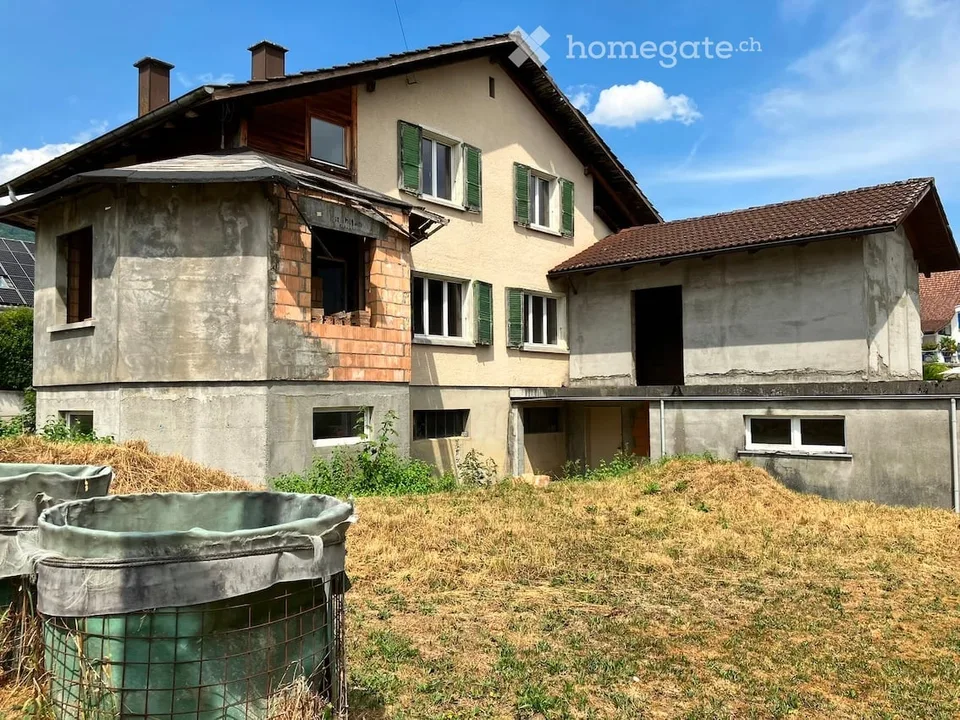 Interessantes Einfamilienhaus mit Potential in Matzendorf – Sofort verfügbar!