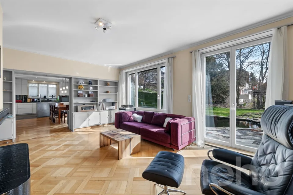 Villa exclusive de 8 pièces avec maison unifamiliale supplémentaire sur 1624m²