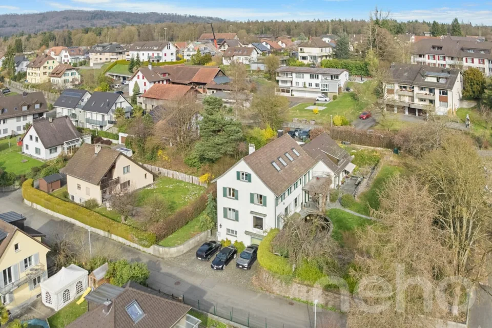 Villa exclusive de 8 pièces avec maison unifamiliale supplémentaire sur 1624m²