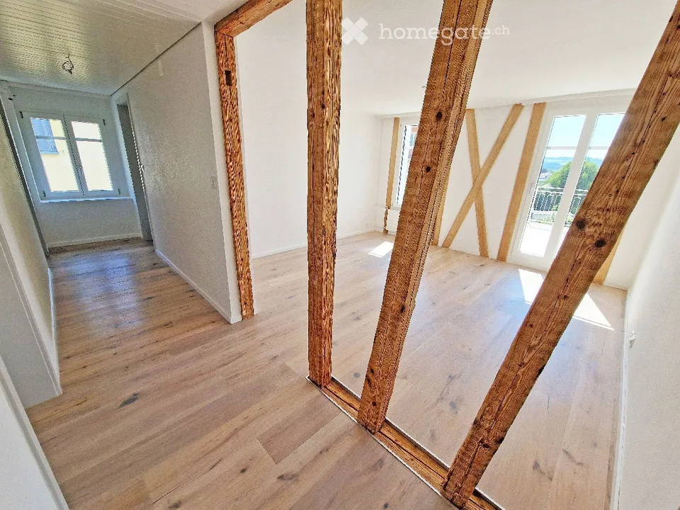3.5-Zimmer-Altbauwohnung mit grosser Terrasse | Renoviert 2024 | Zentrale Lage in Gossau SG