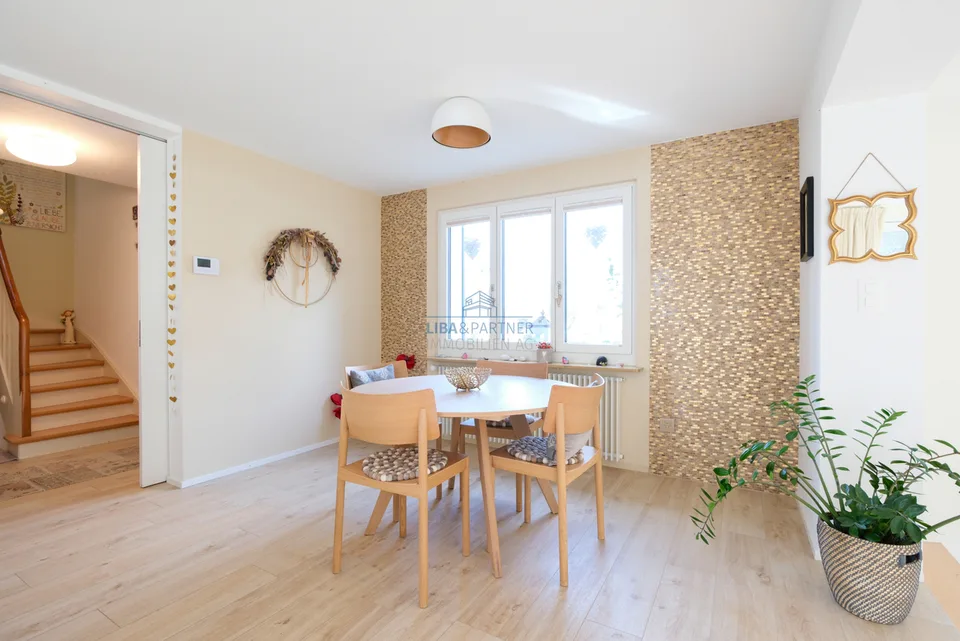 Hochwertig modernisiertes Einfamilienhaus mit exklusiver Wohnqualität