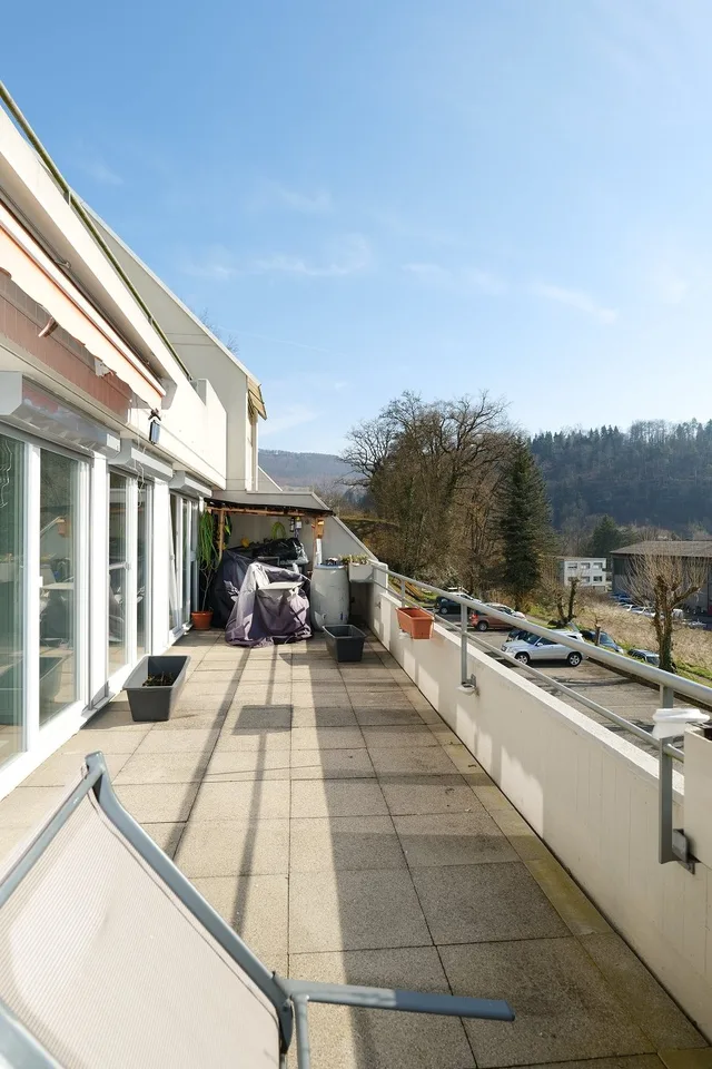 Attraktive 4.5- Zimmer- Terrassenwohnung in Zwingen