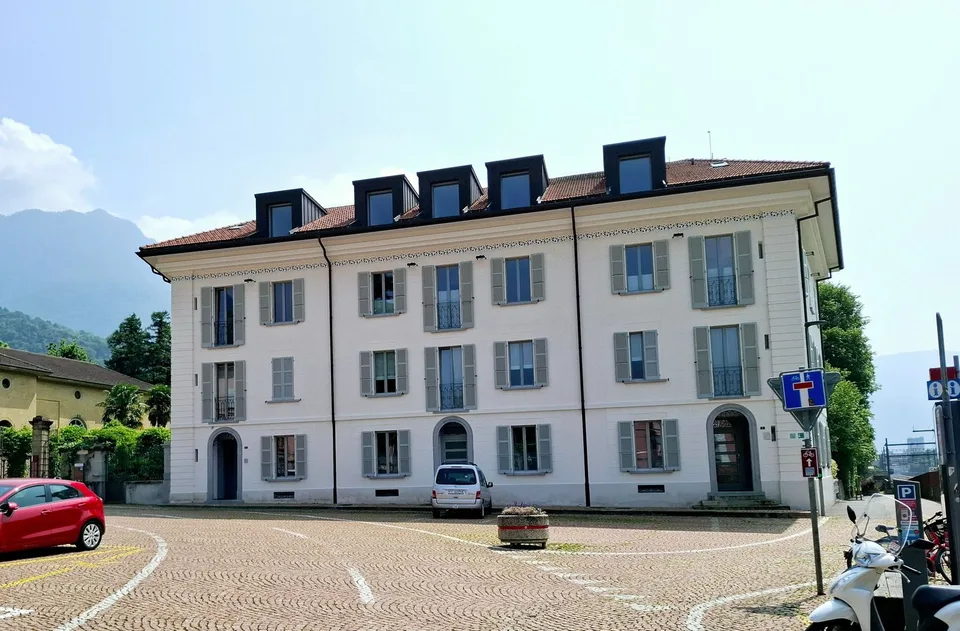 Moderno appartamento cittadino a Bellinzona, TI