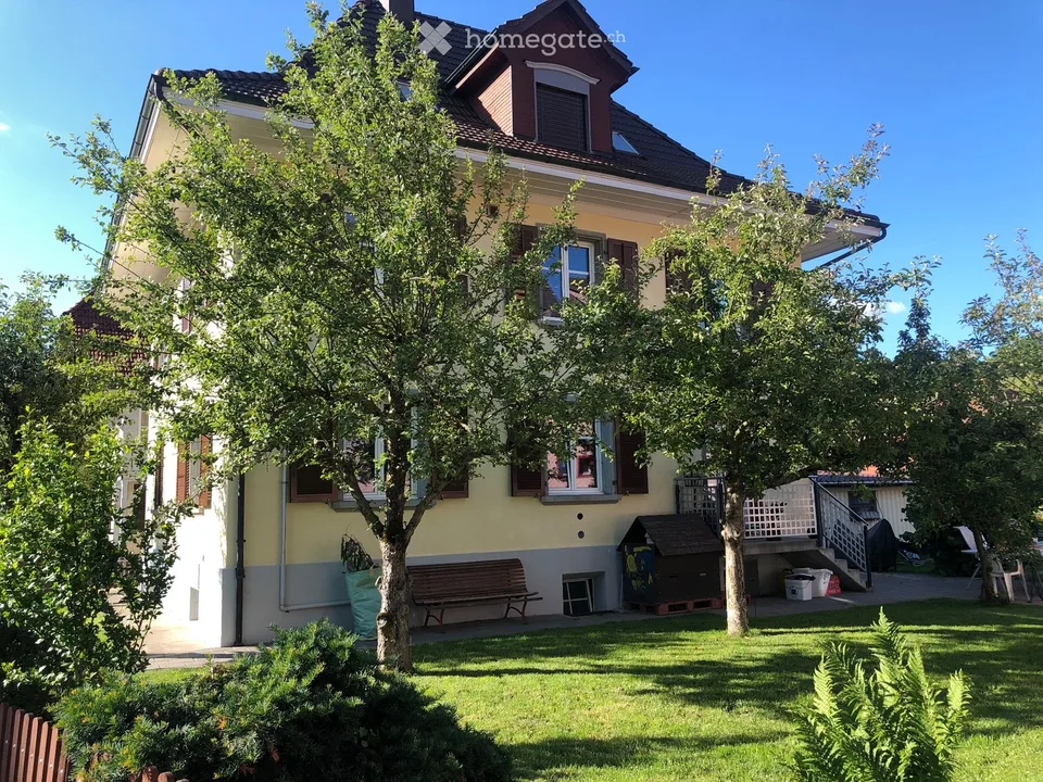 Attraktive 3.5 Zimer Dachwohnung