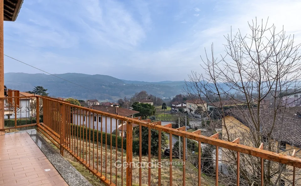 Wohnung zur Renovierung in Ronago – Via Milano 66
