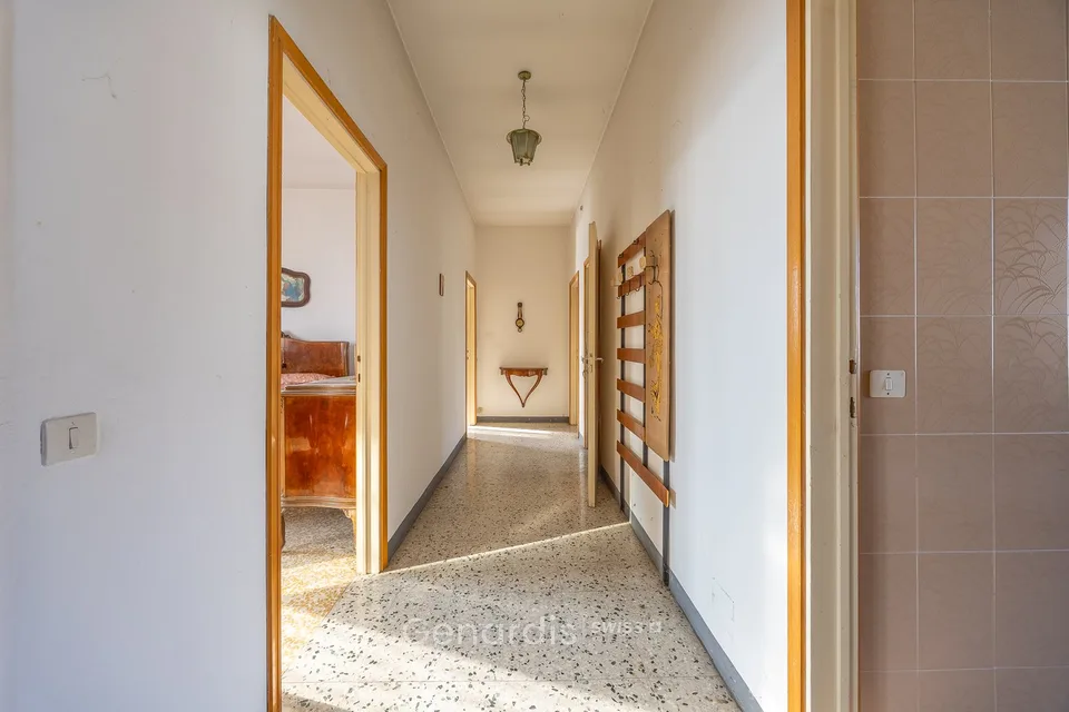 Wohnung zur Renovierung in Ronago – Via Milano 66