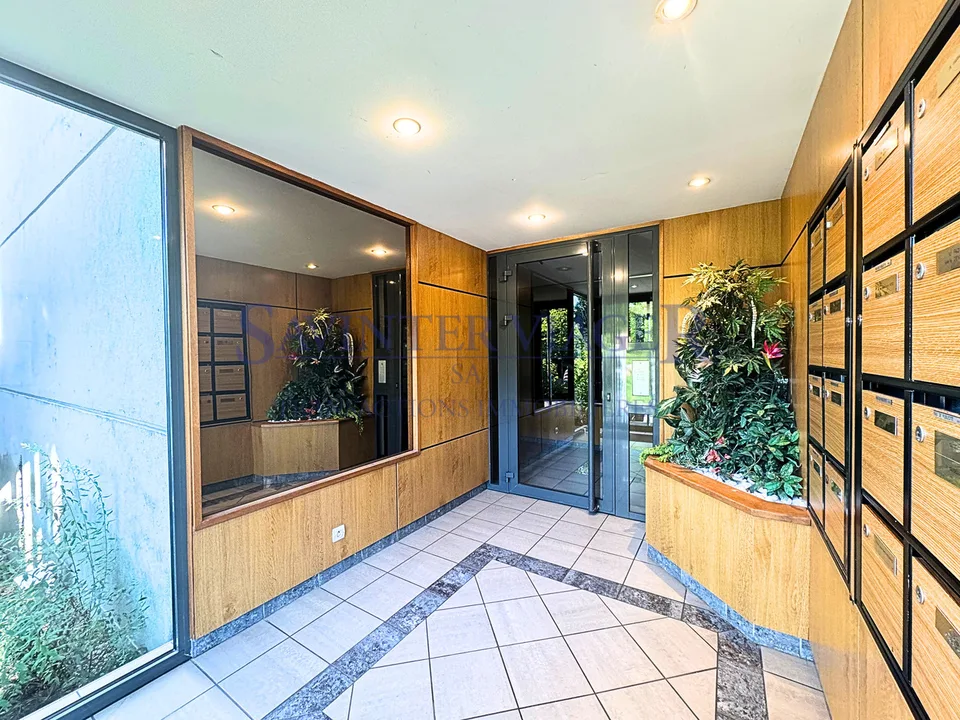 VIAGER. ANNECY. Vue panoramique. 2 Garages inclus. Terrasse 27m2