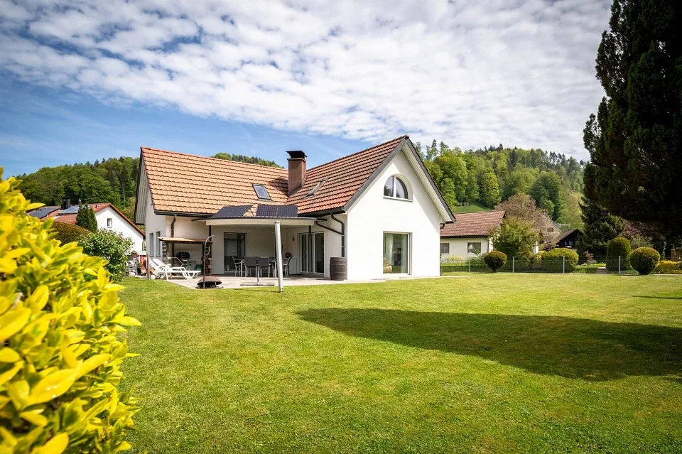 Detached, child-friendly and with a large garden
