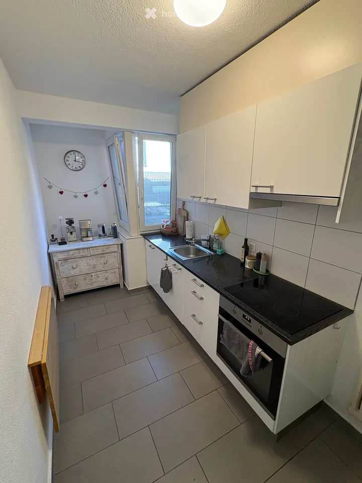Charming 2-room ground floor apartment on Kanonengasse, Zürich 8004
