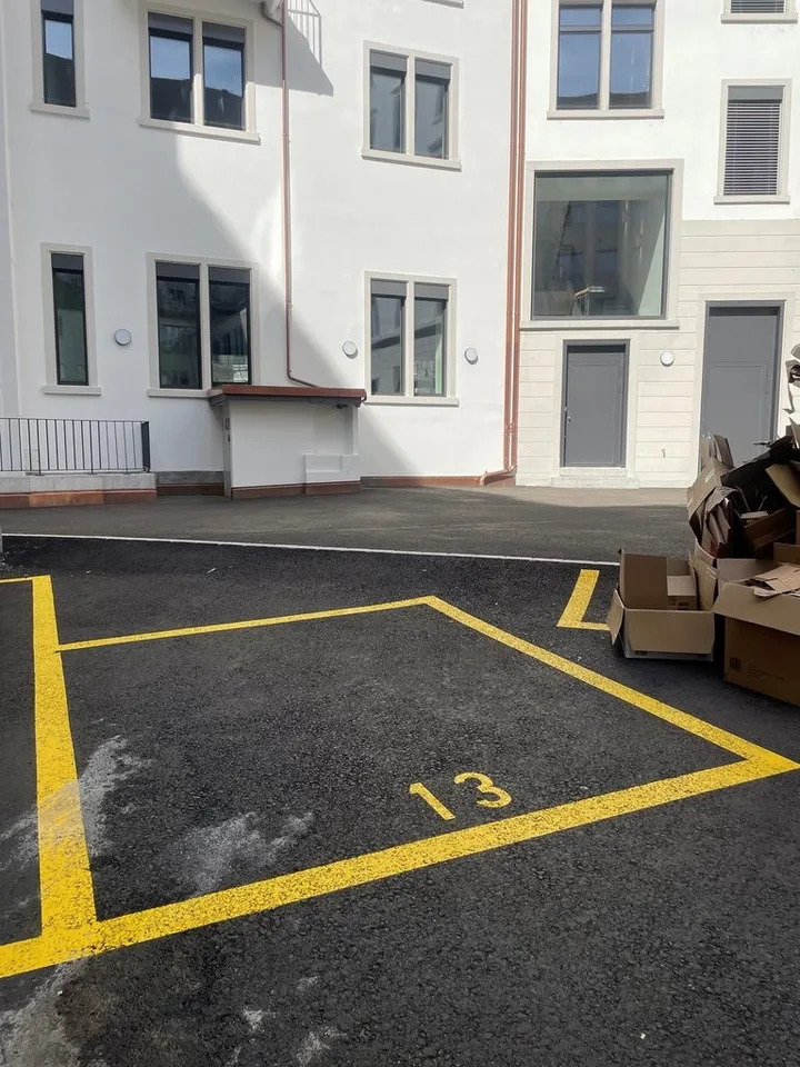 Small storage space at the train station sought?