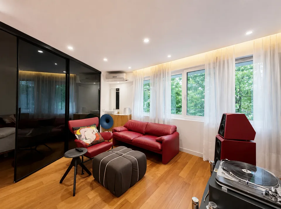 BISSONE FACE AU LAC | RENDMENT BNB D'ENVOI D'ENviron 12%