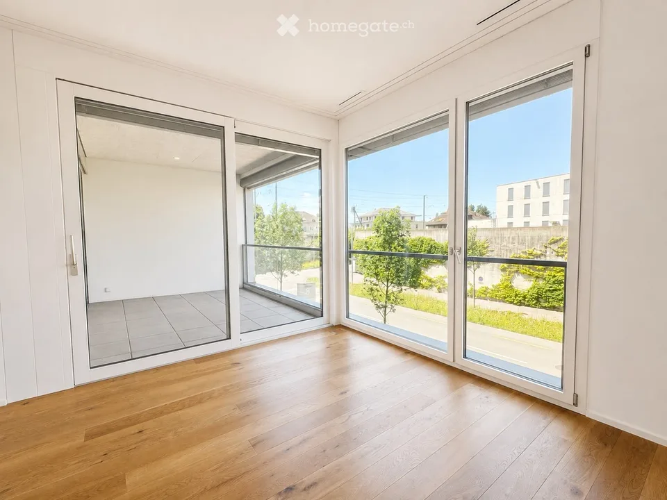 Top Lage 2½-Zimmer Wohnung mit hohen Decken