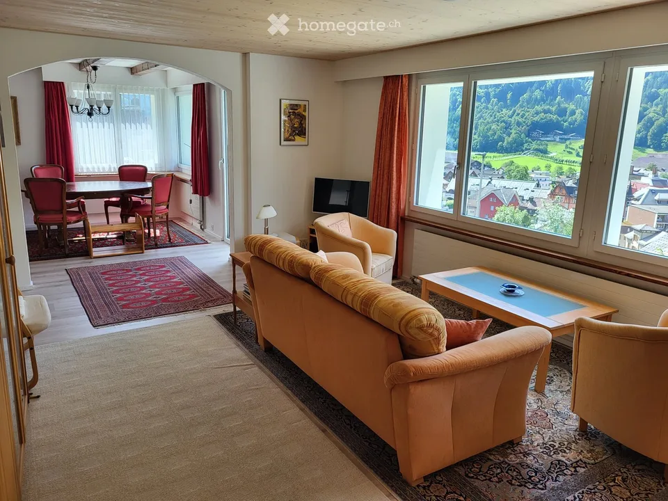 Attraktive 4.5 Zi-Ferienwohnung