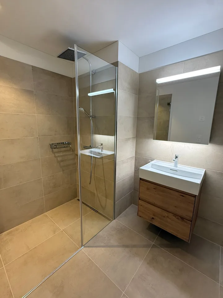 Modern living on Lake Zurich – Exclusive 3.5-room apartment in Au ZH