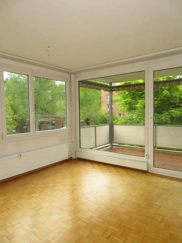Appartement spacieux 4.5 pièces dans un endroit calme et ensoleillé