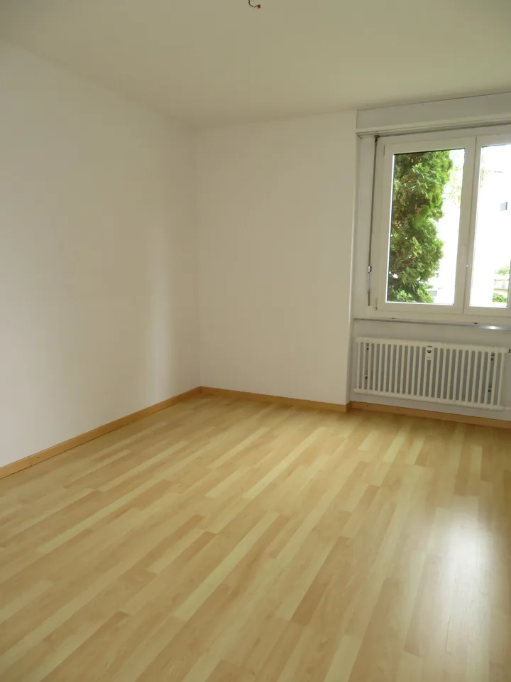 Appartement spacieux 4.5 pièces dans un endroit calme et ensoleillé