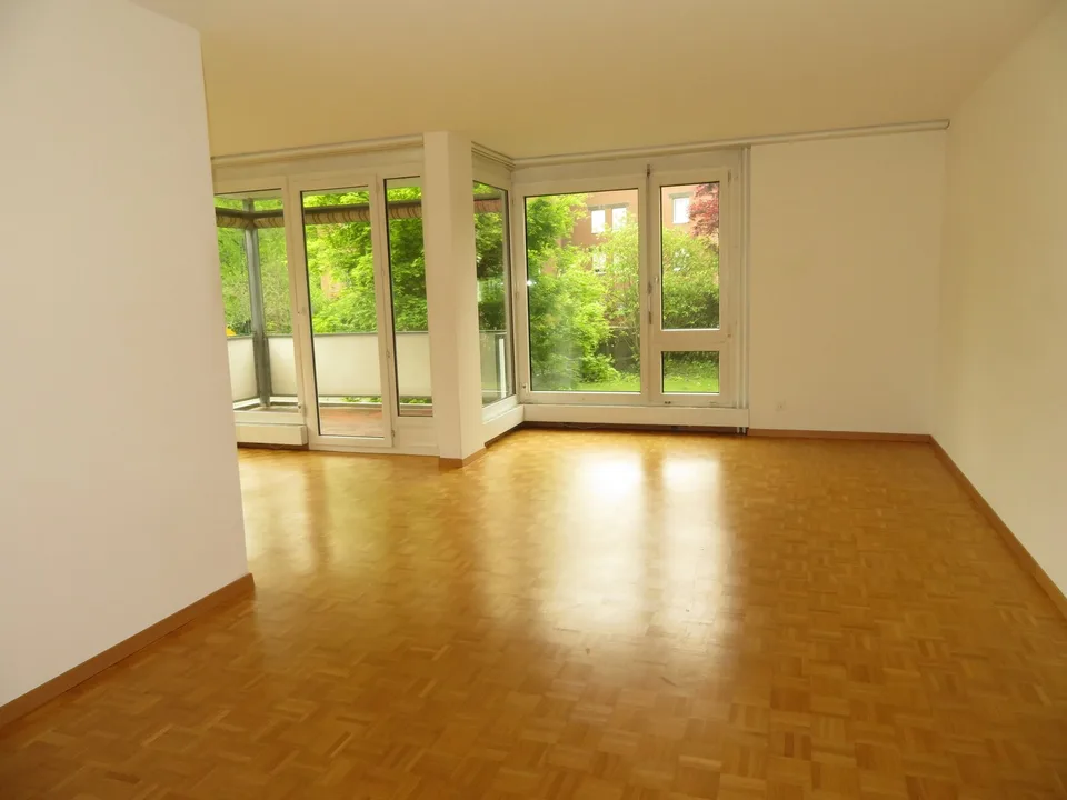 Appartement spacieux 4.5 pièces dans un endroit calme et ensoleillé