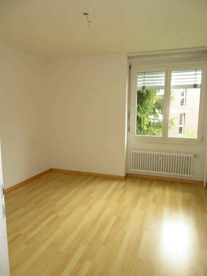 Appartement spacieux 4.5 pièces dans un endroit calme et ensoleillé