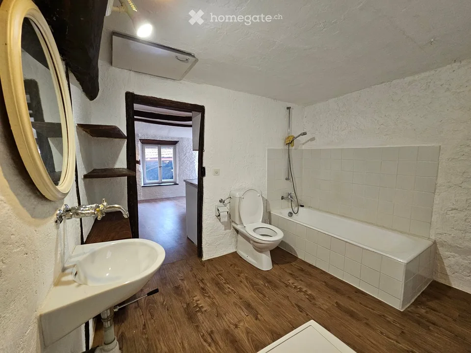 HOUSE WITH 4.5 ROOMS IN ARANNO