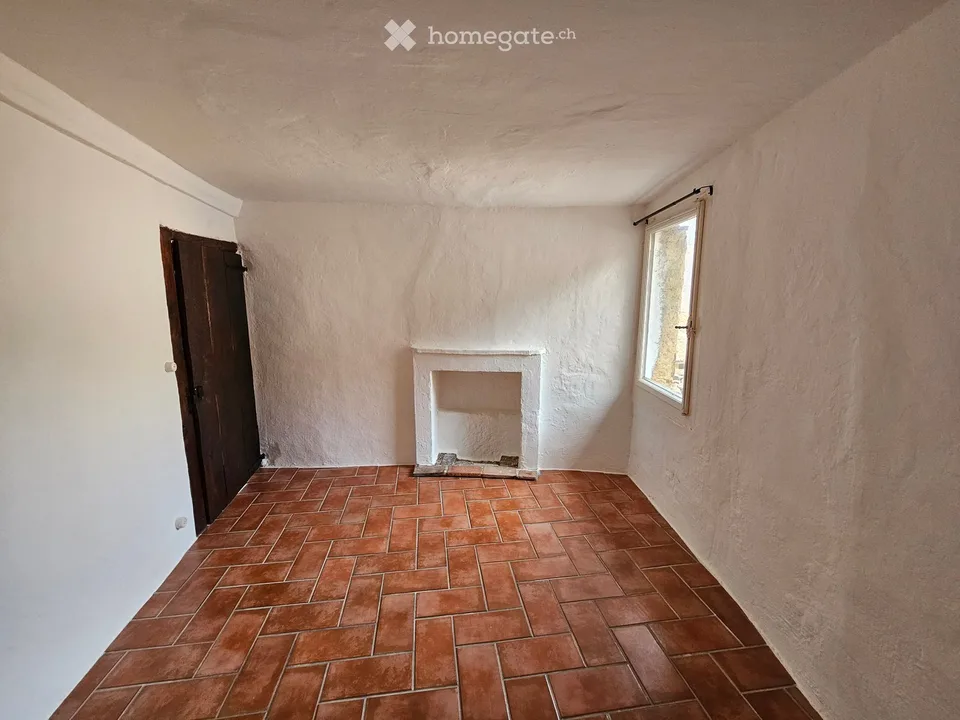 HOUSE WITH 4.5 ROOMS IN ARANNO