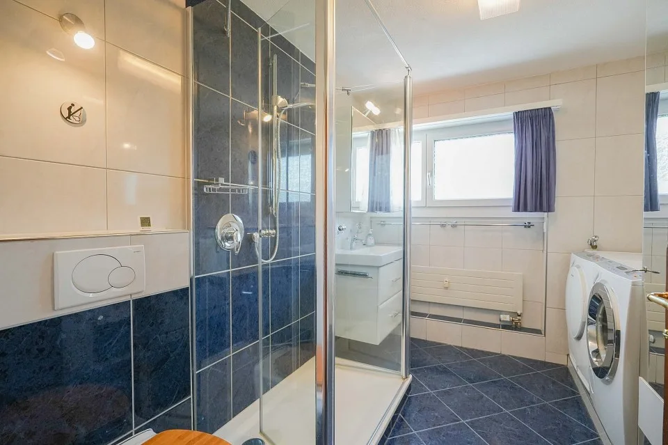 Grosszügige 5.5 Zimmer-Attikawohnung an sonniger, zentraler Lage