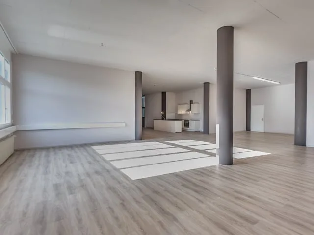 Viel Raum für Ihr Business! 172m² im Gewerbegebiet Täfern, Nähe Autobahnanschluss Baden-Dättwil