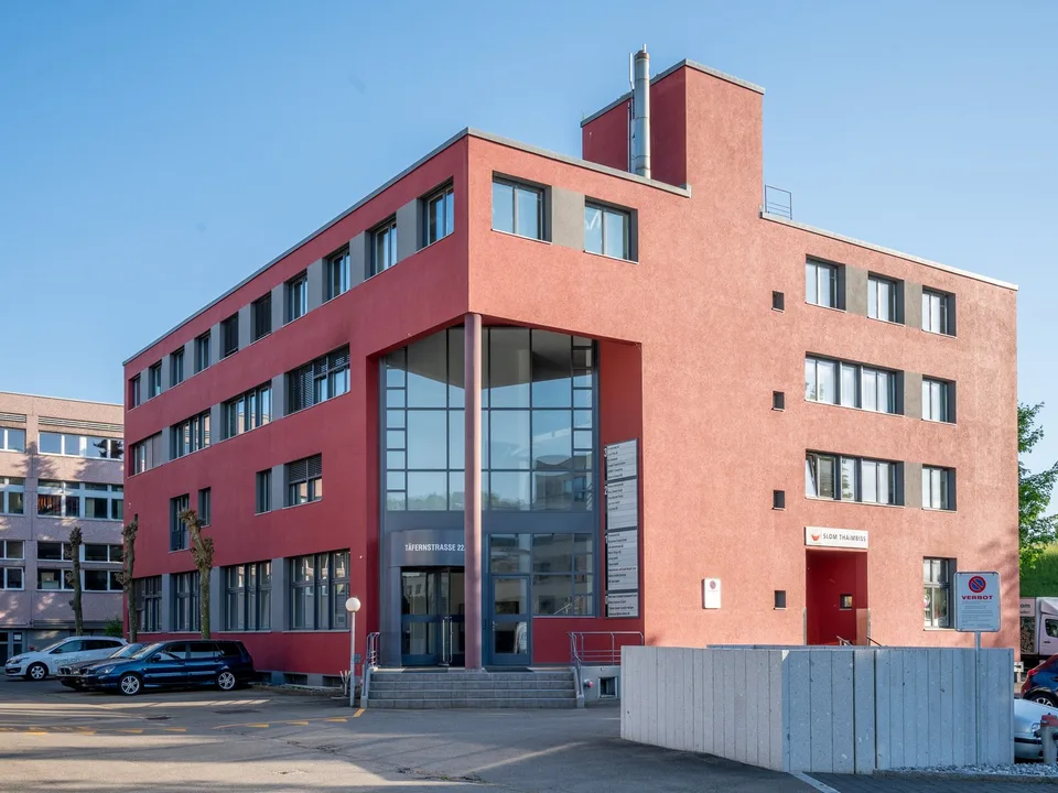 Viel Raum für Ihr Business! 172m² im Gewerbegebiet Täfern, Nähe Autobahnanschluss Baden-Dättwil – Foto 6 von 7