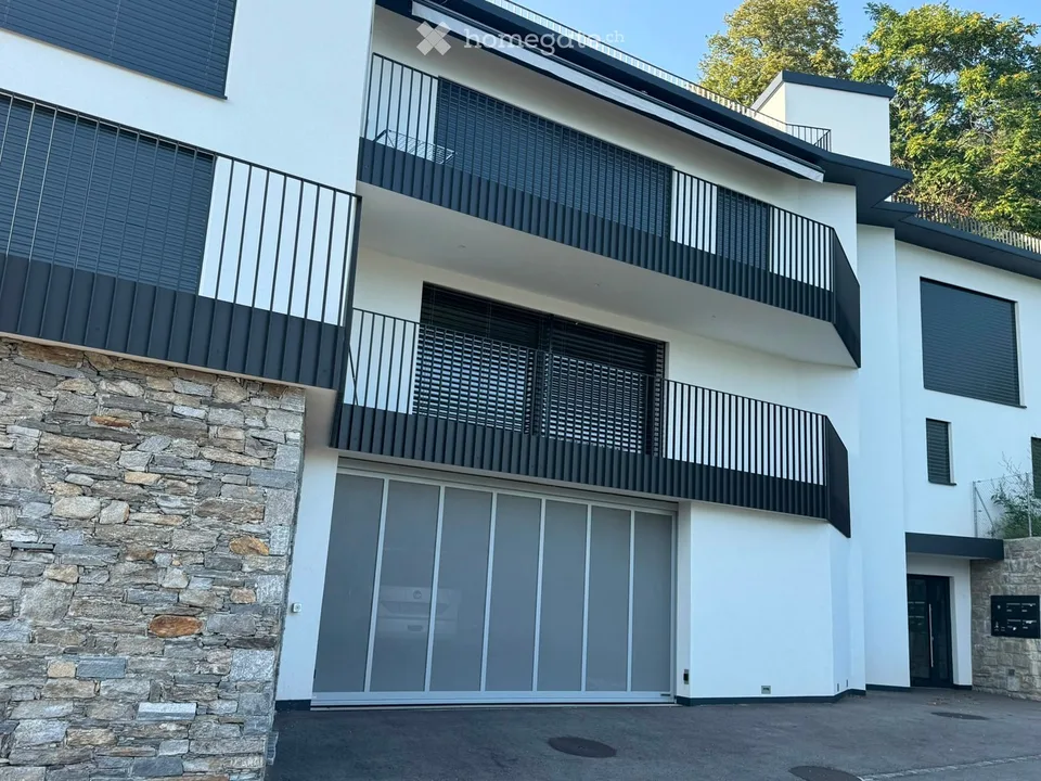 Exclusive 3.5-room apartment with breathtaking lake view in Brione sopra Minusio