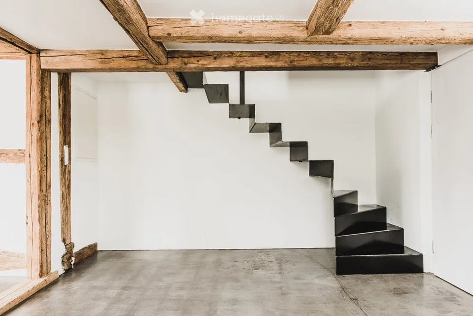 3.5-Zimmer Wohnung in renoviertem, geschichtsträchtigen Bauernhaus