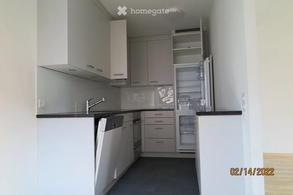 Frisch renovierte 3.5‑Zimmer‑Wohnung mit 44 m² Balkon 5.7 m2 in Therwil (HP Nr. 4)