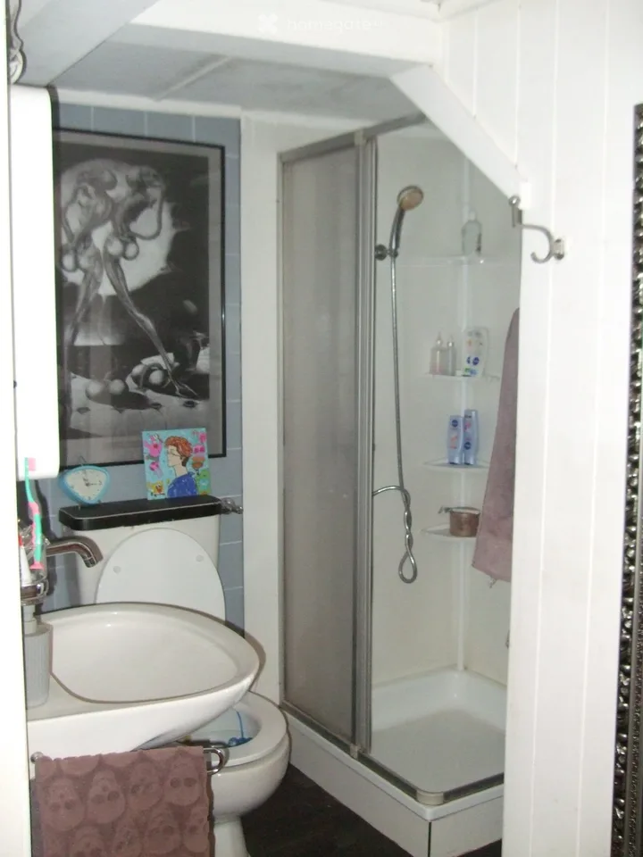 3- Zimmer Altbau Wohnung in Heimberg / Heizung 2 Holz öfeli