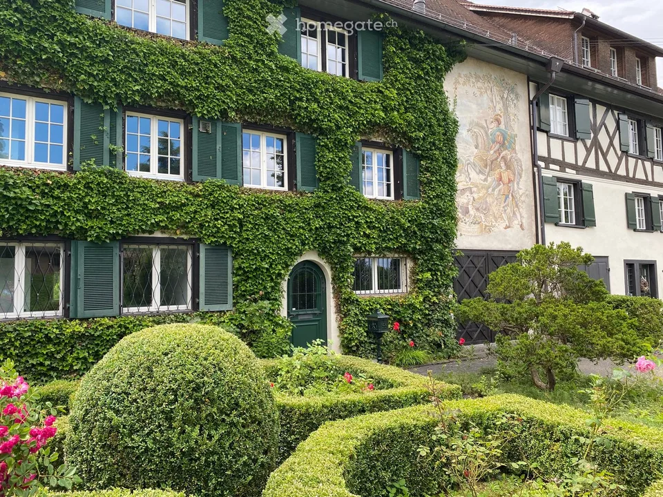 Inquilino per metà della casa con vista sul lago su entrambi i lati