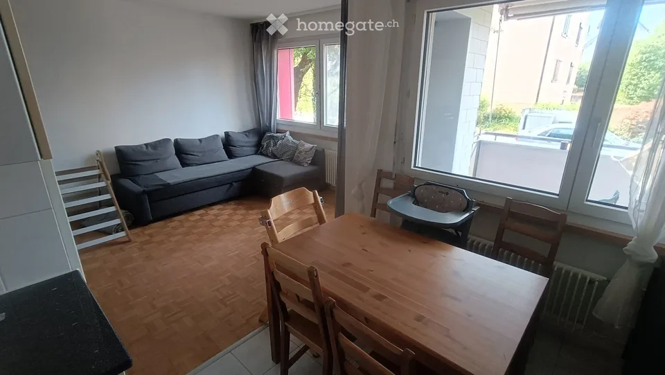 Bright 4.5-room apartment (76 m²) with south balcony in Fislisbach for rent