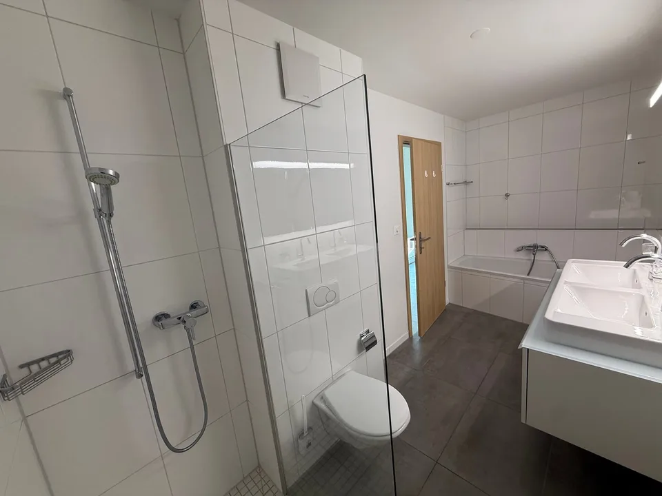 Magnifique Appartement in der Attika mit 5,5 Zimmern – Außergewöhnliche Aussicht und hochwertige Ausstattung
